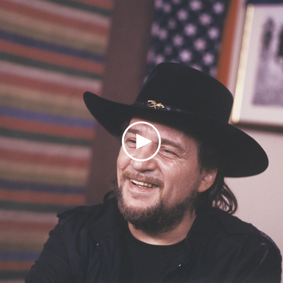 Waylon Jennings - Dreaming My Dreams with You - OldiesSong